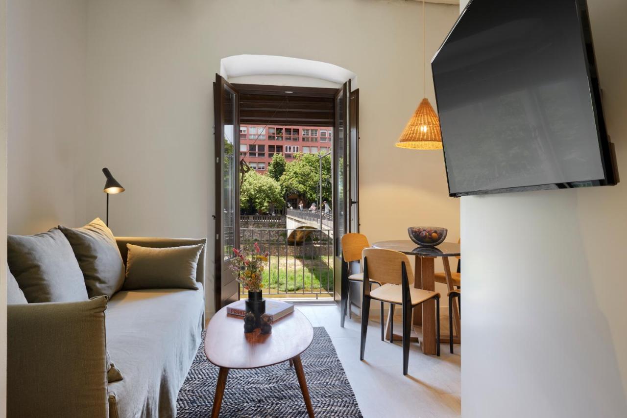 Canvas Apartments & Lofts ชีโรนา ภายนอก รูปภาพ